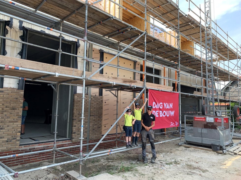 Dag van de Bouw bij nieuwbouw Dekamarkt Dag van de Bouw bij nieuwbouw Dekamarkt