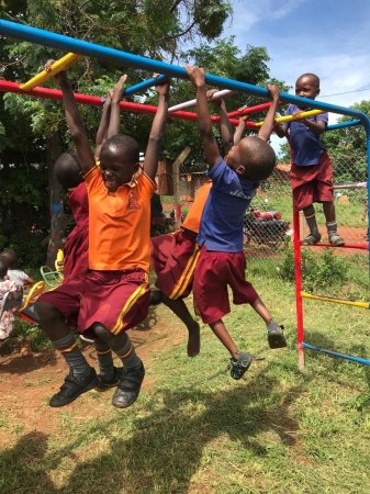 Nieuwe speeltoestellen 2.0 Nieuwe speeltoestellen 2.0