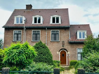 Onderhoudswerk pastorie RK-kerk te Ede