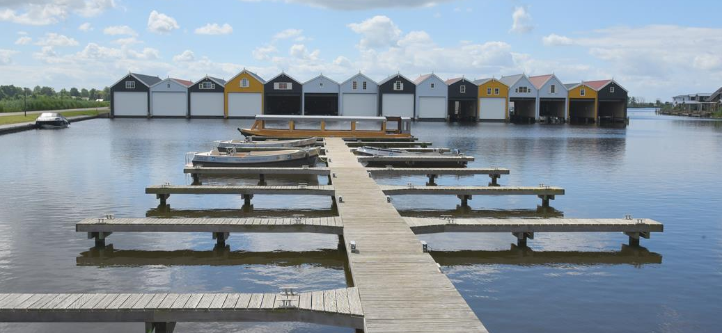 Nieuwbouw botenhuis te Giethoorn