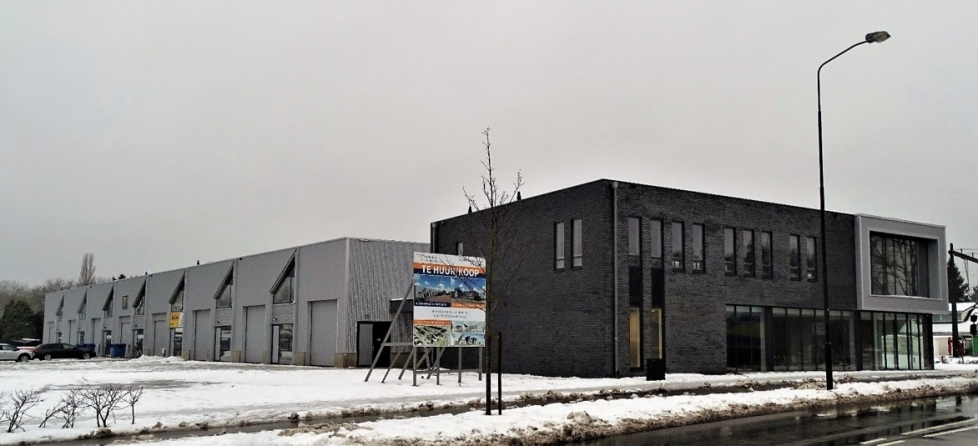 Nieuwbouw bedrijfspand te Apeldoorn Nieuwbouw bedrijfspand te Apeldoorn